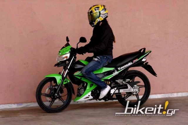 Kawasaki và mẫu xe số 125cc độc chiêu ngầu hơn hàng tá xe côn tay hiện nay - 20