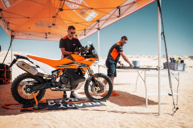 Ktm 890 adventure r rally 2024 chính thức lộ diện giới hạn 700 chiếc - 1