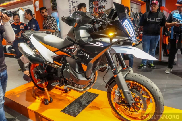 Ktm 890 smt 2024 hiện đã có mặt tại châu á giá từ 500 triệu đồng - 1