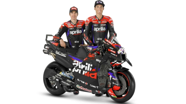 Mãn nhãn với chiếc xe đua aprilia rs-gp24 motogp - 3