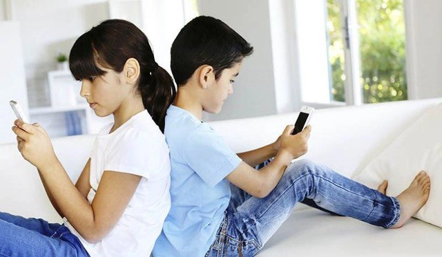 Nghiên cứu đại học harvard trẻ dùng điện thoại và không dùng điện thoại có sự khác biệt lớn ở 5 điểm nghe xong cha mẹ cũng phải rùng mình - 2
