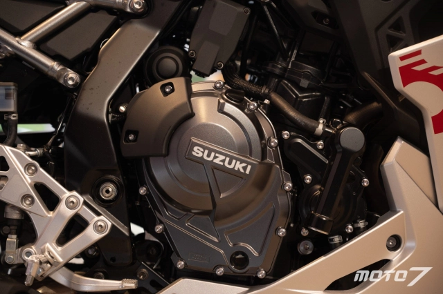 Suzuki gsx-8r 2024 và v-strom 800 2024 chính thức ra mắt - 8