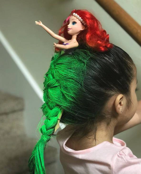 Trường mở cuộc thi tóc xinh cho bé bà mẹ tạo kiểu tóc cho con gái khiến tất cả phụ huynh tròn mắt - 1