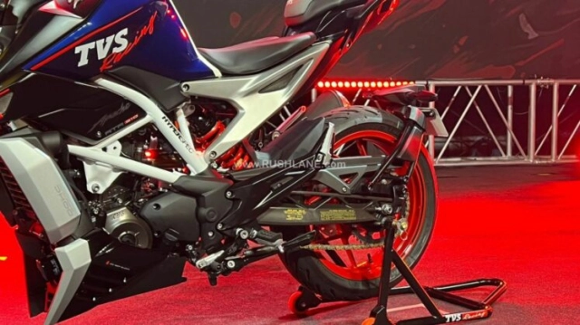 Tvs apache rtr 310 2023 ra mắt đối thủ của ktm 390 duke - 17