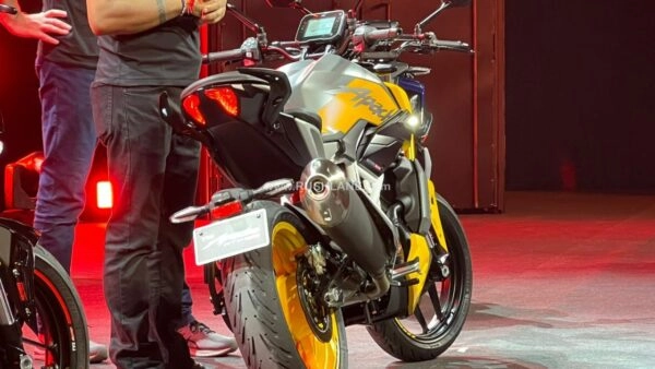 Tvs apache rtr 310 2023 ra mắt đối thủ của ktm 390 duke - 22