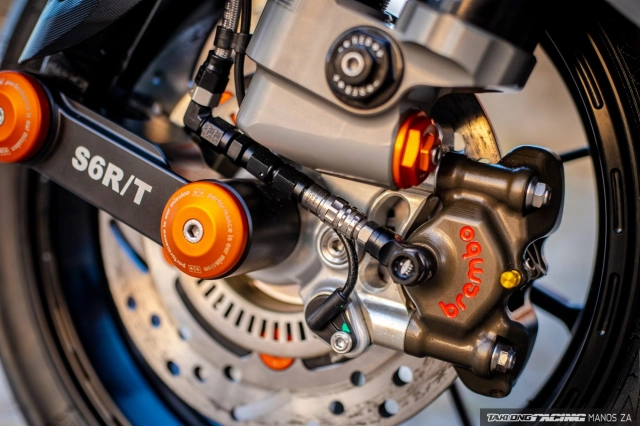 Vespa sprint cường hóa lực thắng bằng dòng heo xuất hiện trong motogp - 7