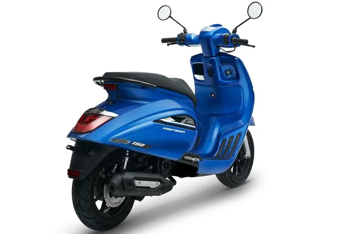 Xe ga 150 phân khối đẹp như vespa giá hơn 46 triệu đồng - 4