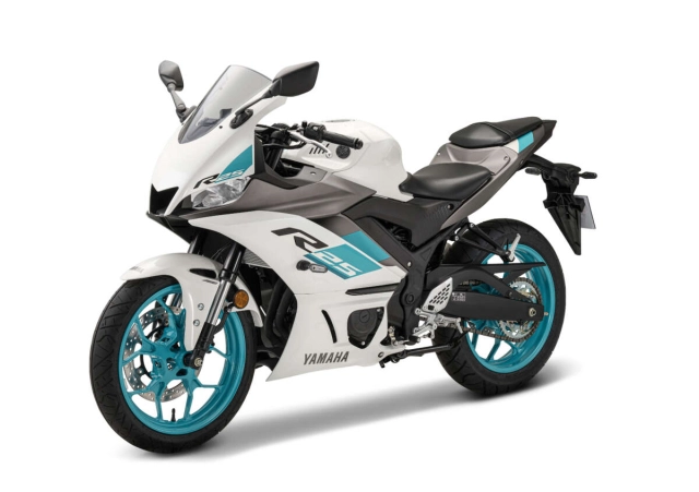 Yamaha r25 2024 ra mắt màu mới tại thị trường cho malaysia - 5