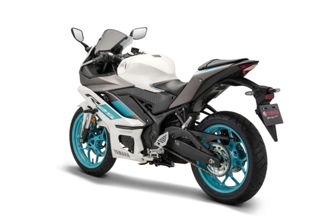 Yamaha r25 2024 ra mắt màu mới tại thị trường cho malaysia - 7