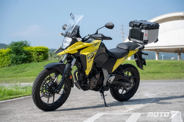 Chi tiết suzuki v-strom 250 sx 2023 dùng chung động cơ gixxer làm mát bằng dầu - 2