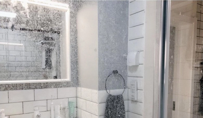 Ngày càng nhiều người không dùng vách kính cho phòng tắm loại thay thế này tiện lợi hơn nhiều - 5