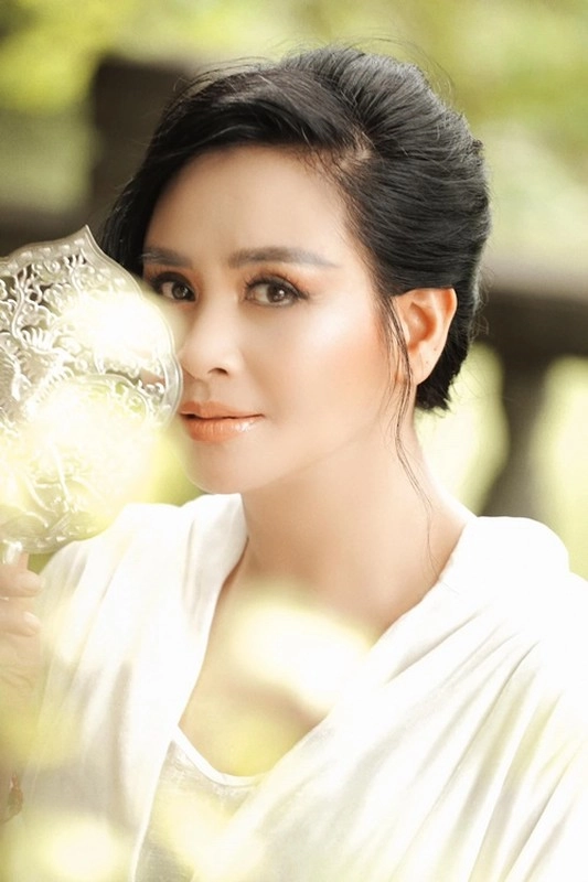 Ảnh thời trẻ xinh đẹp của diva thanh lam và mẹ ruột - 10