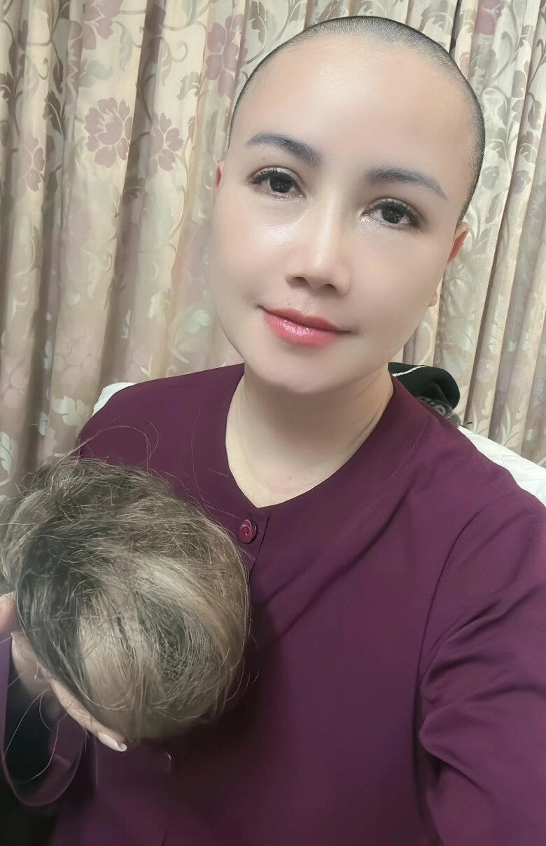 Hội mỹ nhân việt sau khi cạo trọc đầu có người từng 2 lần đăng quang hoa hậu nhan sắc hóa lạ khó nhận ra - 15