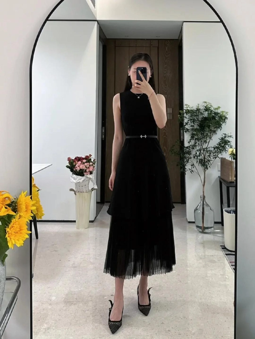 Món phụ kiện thần thánh nên có trong mọi outfit vừa giúp nàng định hình vòng eo vừa tăng vẻ sang chảnh - 8