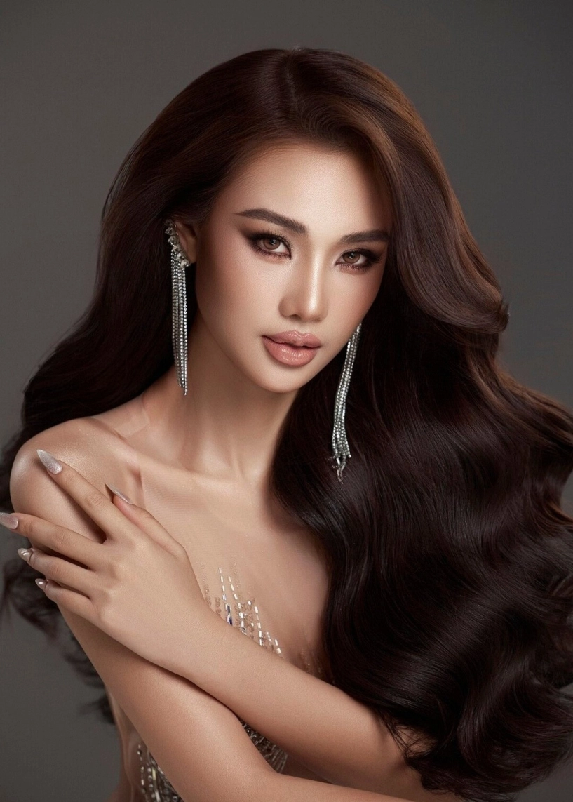 Sở hữu vòng eo 56cm nữ thư ký của tổng giám đốc thi miss grand vietnam là ai - 1