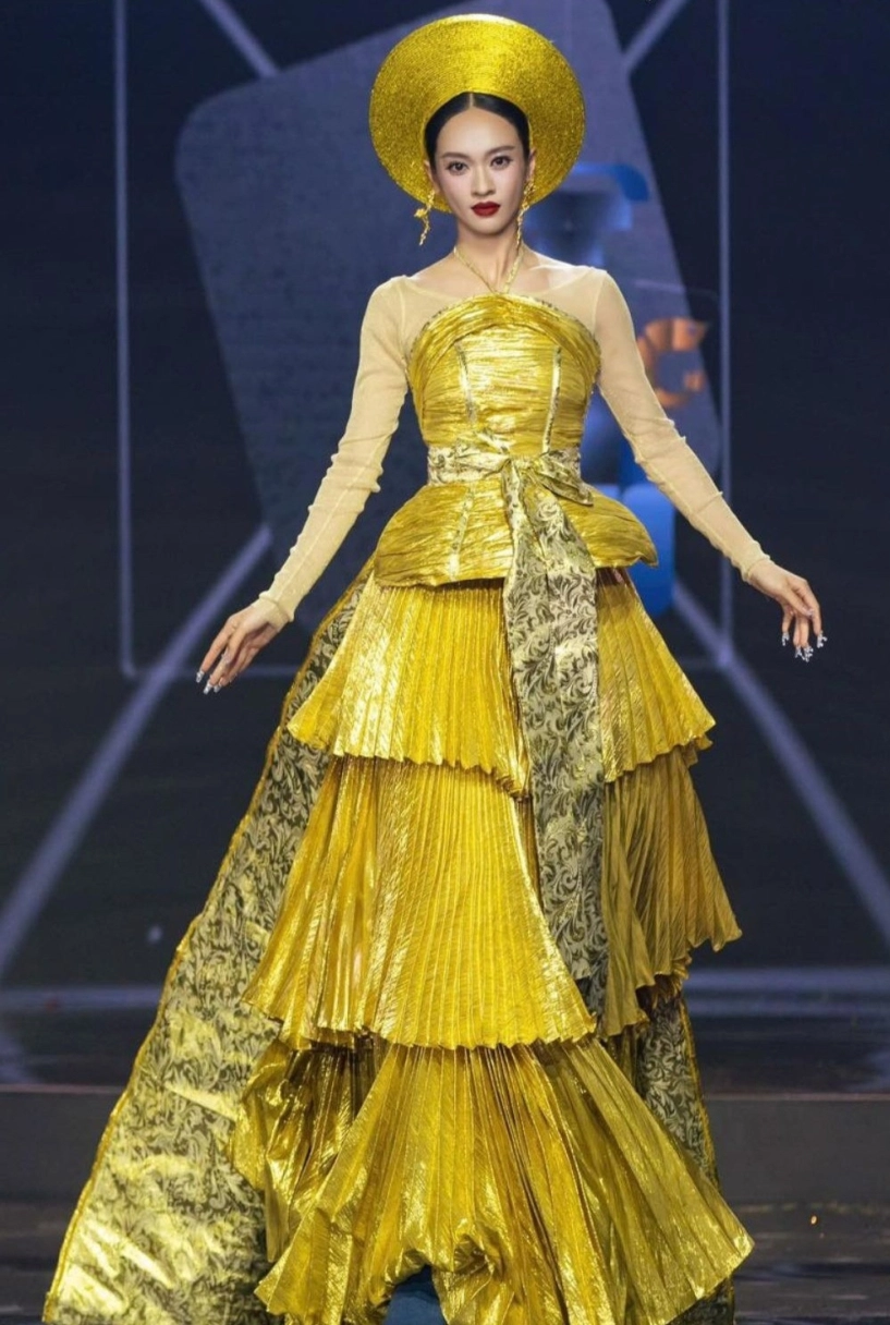 Hoa hậu kỳ duyên đu dây hóa thánh gióng ở miss universe vietnam - 7