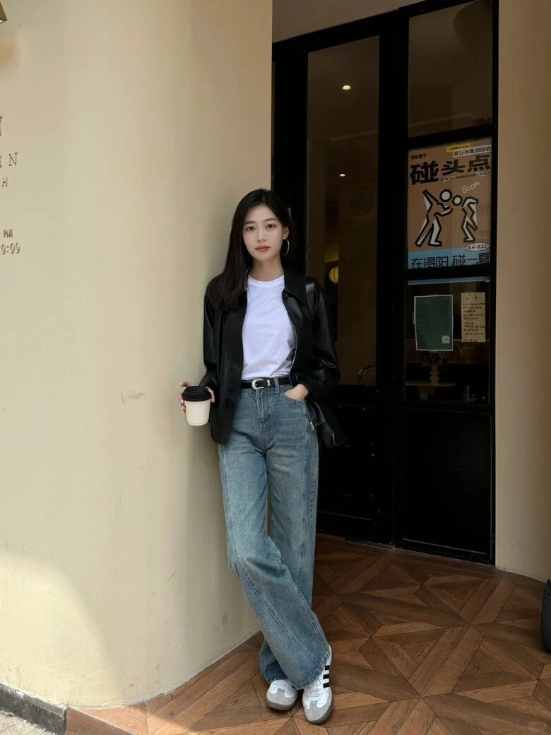 Muốn mặc quần jeans đẹp và thanh lịch chuẩn quý cô nước pháp cứ học lỏm 5 cách phối đồ này - 2