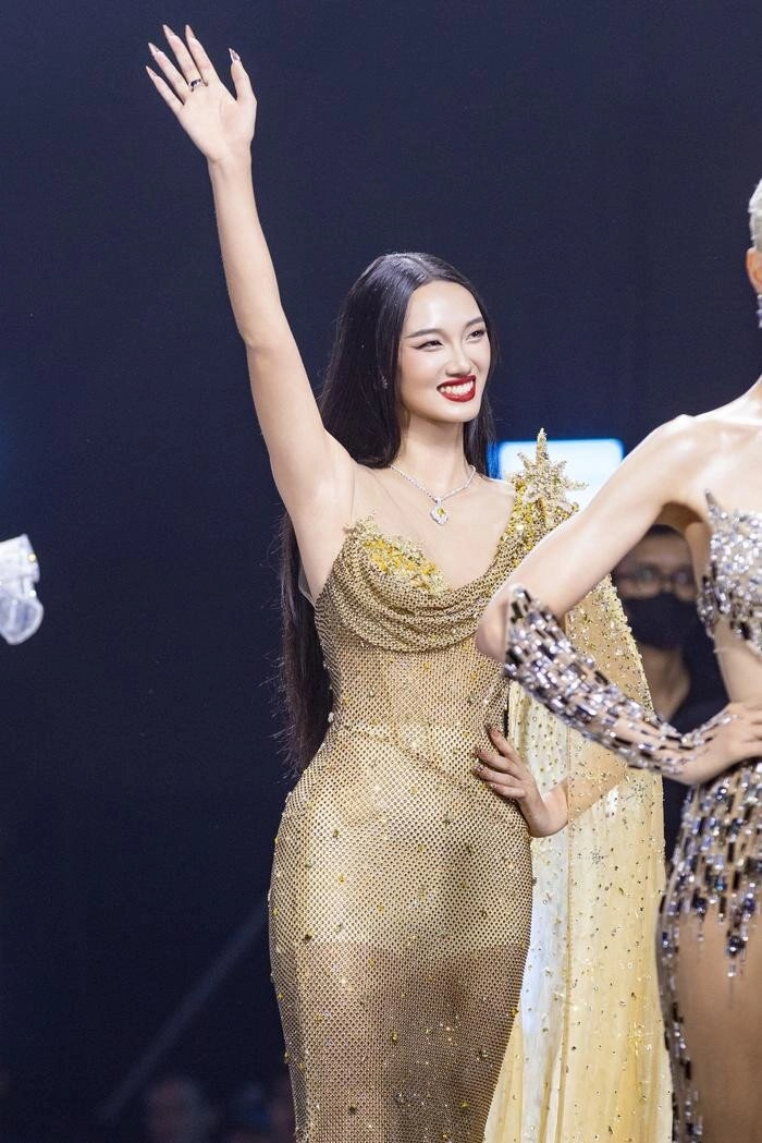 Phát hiện khó tin 4 á hậu miss universe vietnam đều từng là siêu mẫu có màn lột xác ngoạn mục - 1