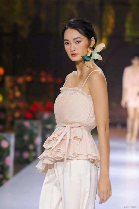 Phát hiện khó tin 4 á hậu miss universe vietnam đều từng là siêu mẫu có màn lột xác ngoạn mục - 2