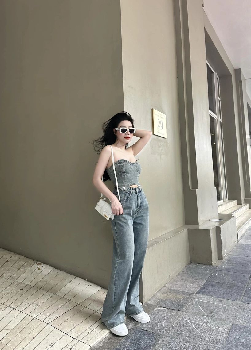 Vợ diễn viên mạnh quân lên đồ không thua kém các fashionista - 13