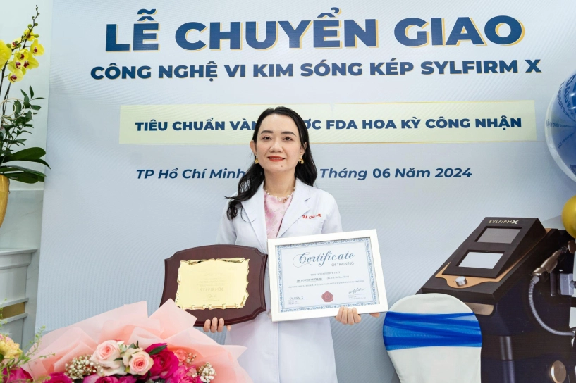 Bác sĩ chuyên khoa ii da liễu nguyễn lê trà mi chia sẻ về công nghệ điều trị sẹo rỗ trẻ hoá da được fda chứng nhận - 2