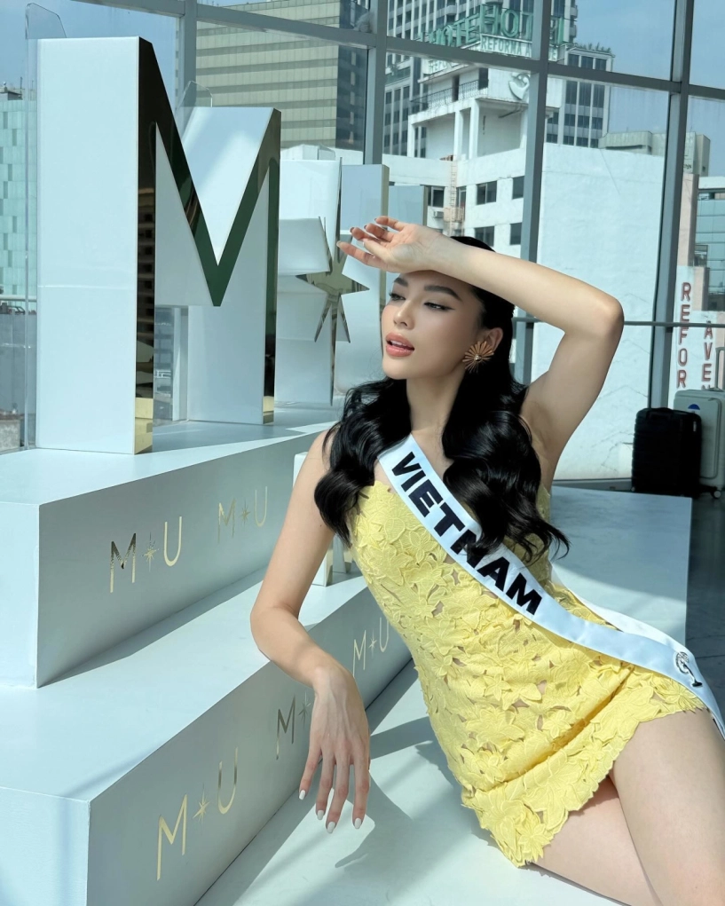 Kỳ duyên gây bàn tán khi mặc quần bó chẽn ở miss universe - 6