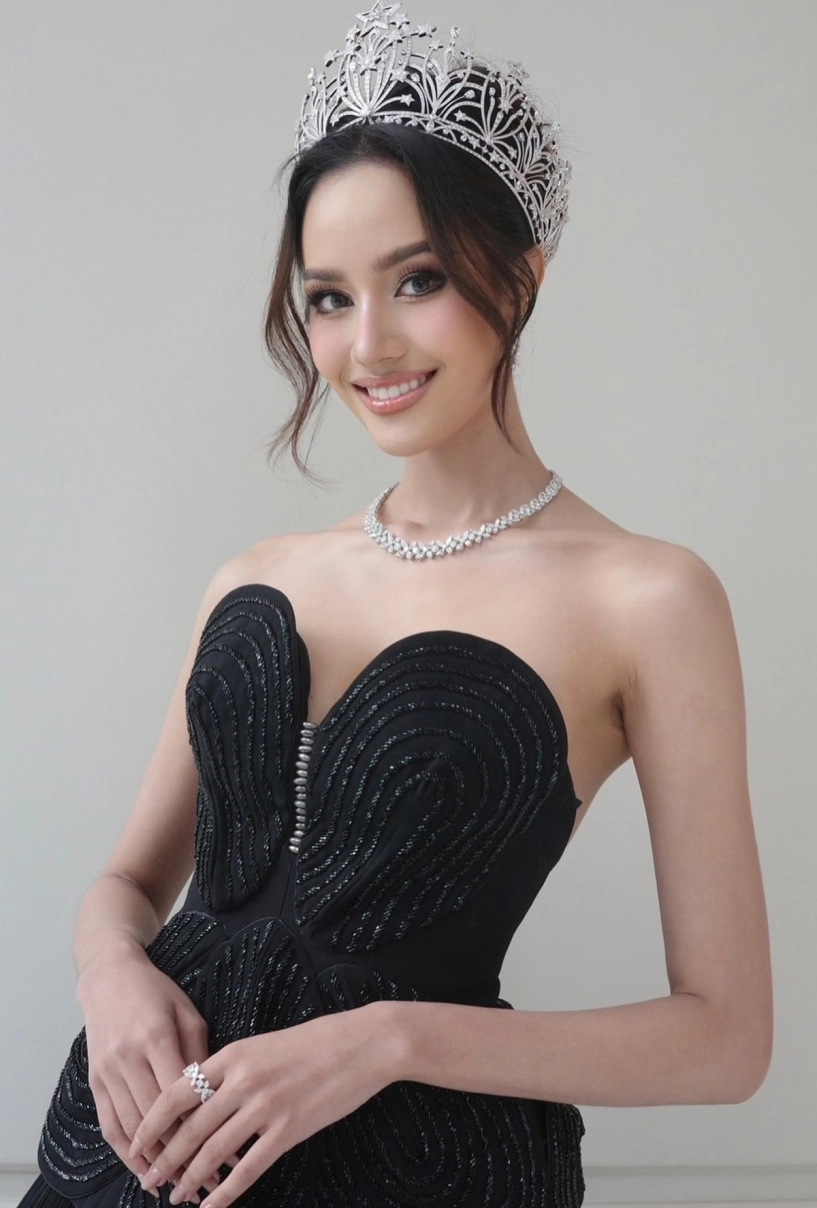 Mỹ nhân thái lan nổi bật tại miss universe - 10