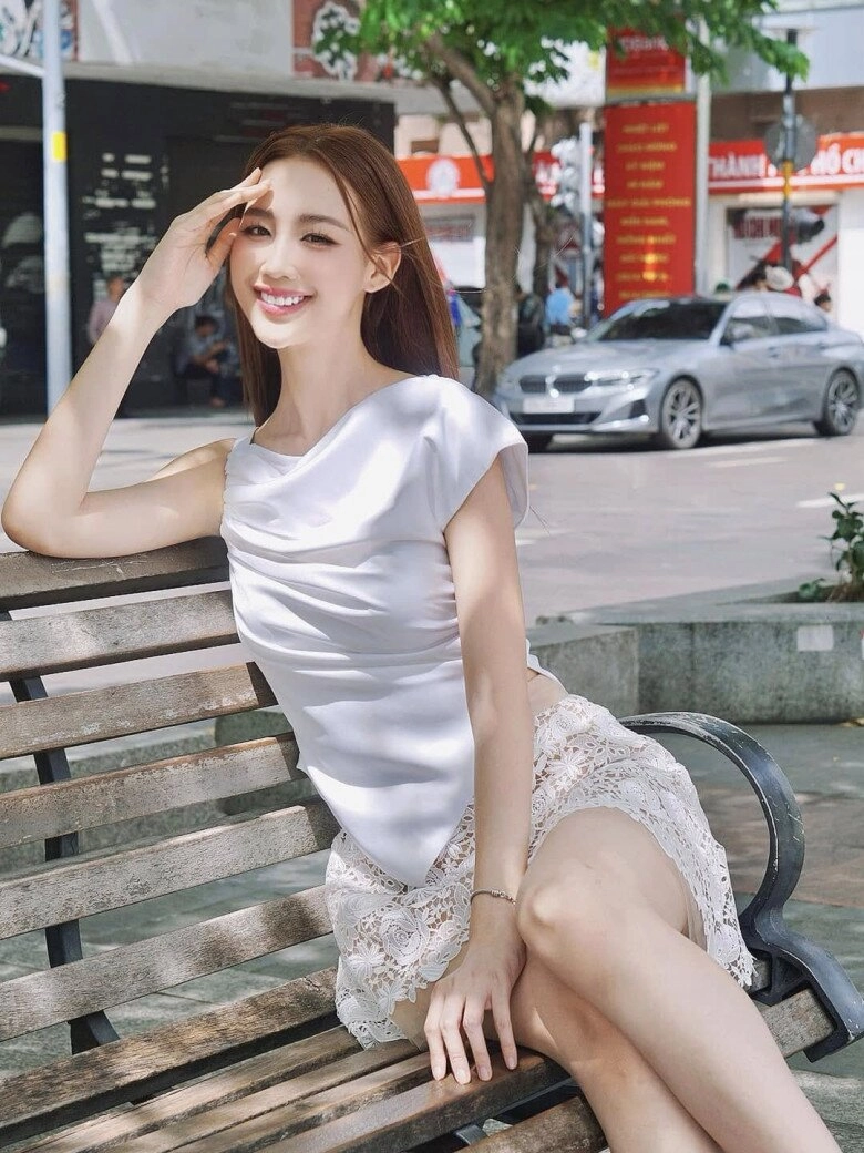 Soi tủ đồ của ba hoa hậu việt đoạt vương miện quốc tế thuỳ tiên áp đảo hoàn toàn đàn em - 11