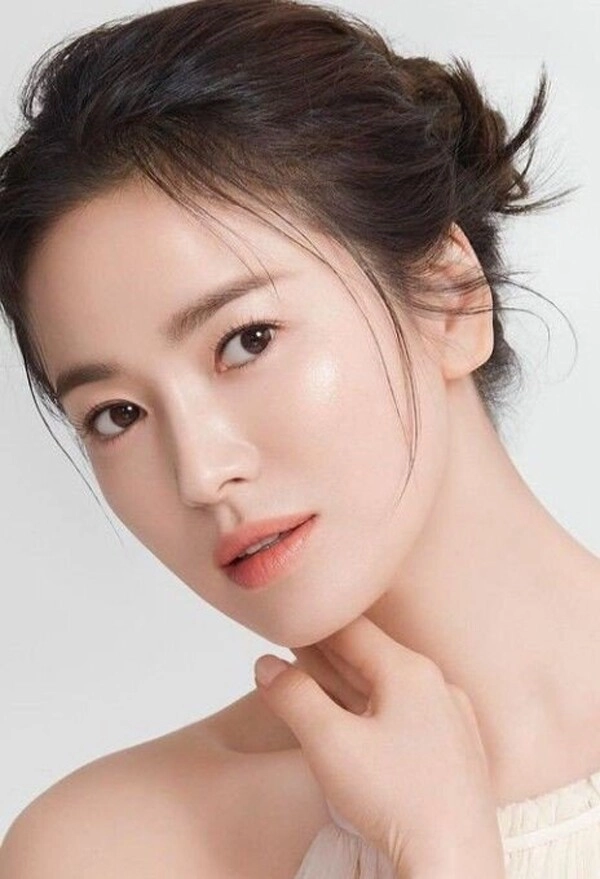 Song hye kyo tẩy chay loại thức uống quen thuộc của chị em việt để giữ làn da trắng sáng không tỳ vết - 2