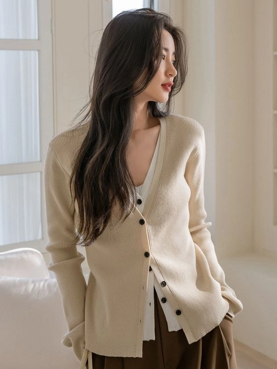 Sự khác biệt giữa cardigan dáng dài và cardigan dáng ngắn chị em nấm lùn muốn cao thêm nên chọn kiểu nào - 5