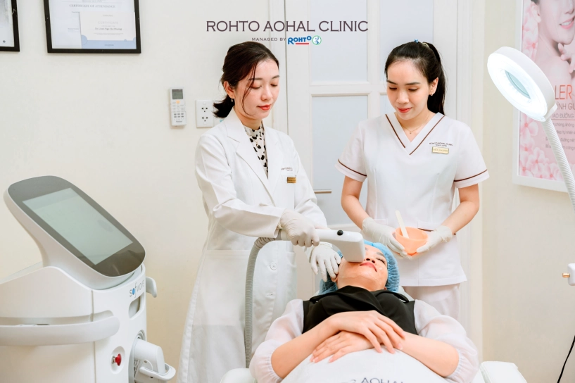 Tái sinh vẻ đẹp tự nhiên cùng rohto aohal clinic - 4