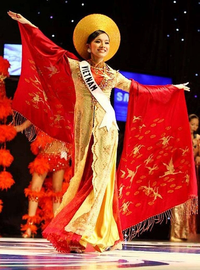 Trùng hợp một hoa hậu việt thi miss universe được gọi tên hệt kỳ duyên nhưng thành tích bỏ xa cô em - 6