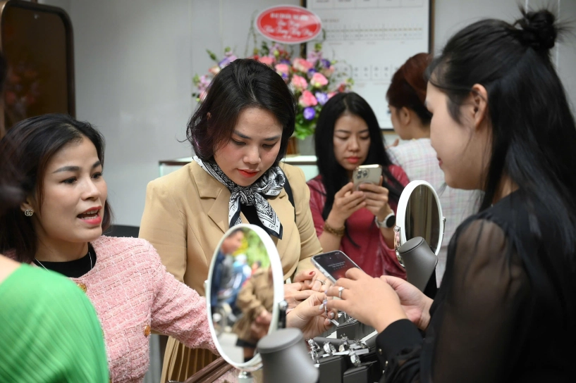 Khai trương showroom trang sức kim cương lapola jewelry hà nội bước đột phá đáng nhớ - 4