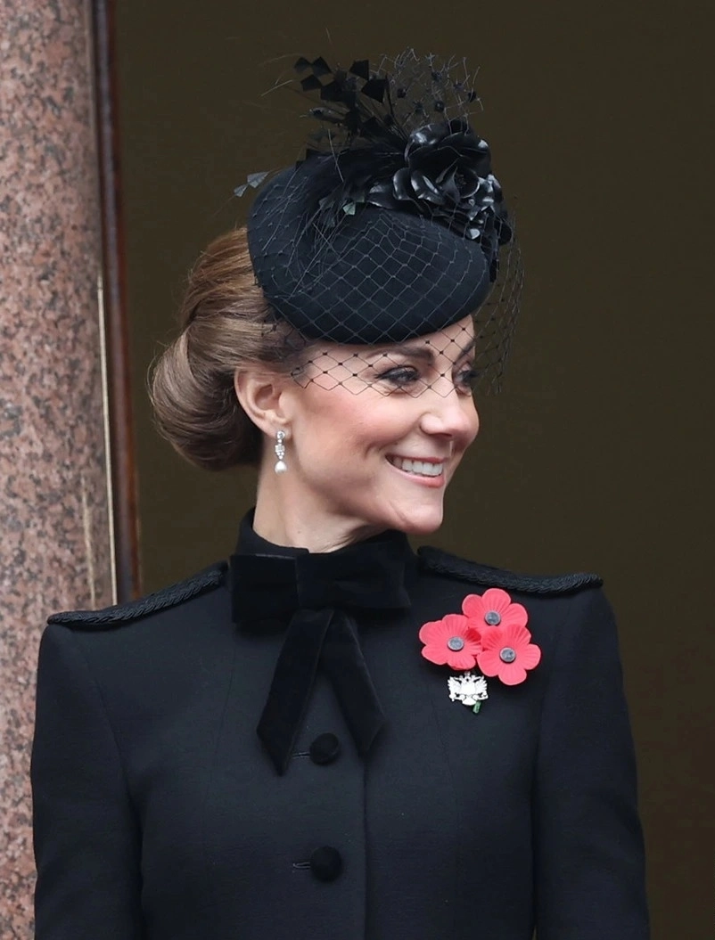 Vương phi kate middleton theo đuổi mốt nơ - 4