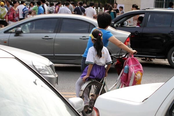 Cô gái việt làm ở trường mầm non khu tài phiệt hàn choáng với cách xử lý của con nhà giàu khi hỏi bạn bị hỏng xe đạp con sẽ làm gì - 8