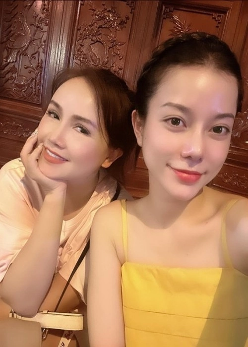 cô xuyến 4 đời chồng khoe sắc cùng 3 con gái xinh như mộng con gái đầu vừa đẹp vừa giàu nổi nhất nhà - 8