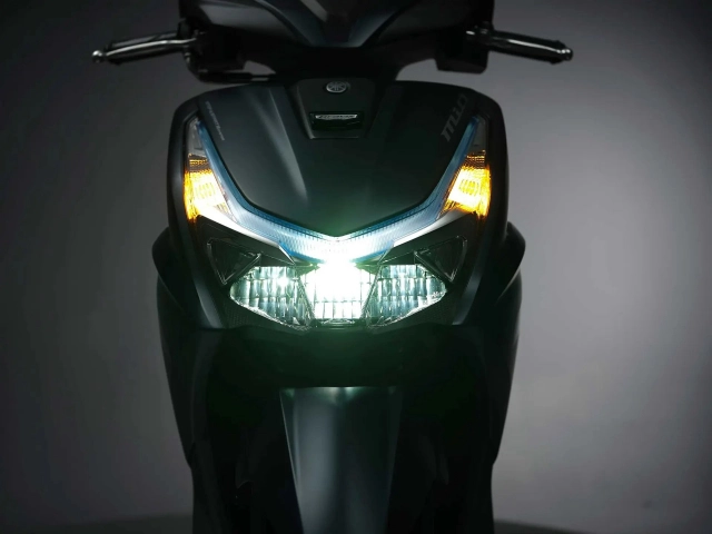 Yamaha mio gravis 2024 khiến giới truyền thông bất ngờ vì kiểu dáng hao hao vario - 1