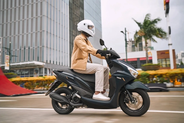 Yamaha mio gravis 2024 khiến giới truyền thông bất ngờ vì kiểu dáng hao hao vario - 18