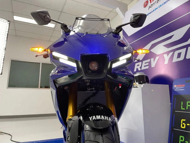 Yamaha r25 2025 ra mắt tại indonesia cải tiến thiết kế nâng cấp công nghệ giá từ 120 triệu đồng - 3