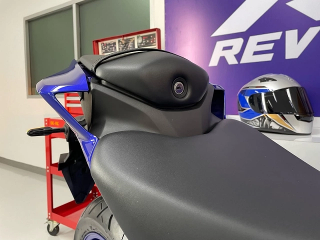 Yamaha r25 2025 ra mắt tại indonesia cải tiến thiết kế nâng cấp công nghệ giá từ 120 triệu đồng - 11