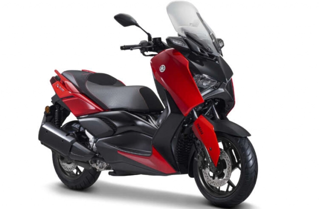 Yamaha x-max 250 2024 được cập nhật màu mới với giá tăng nhẹ - 1