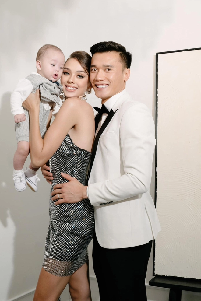 2 mỹ nhân sexy nhất làng wags có gu thời trang sau sinh đi ngược số đông ai nấy đều tấm tắc khen - 1