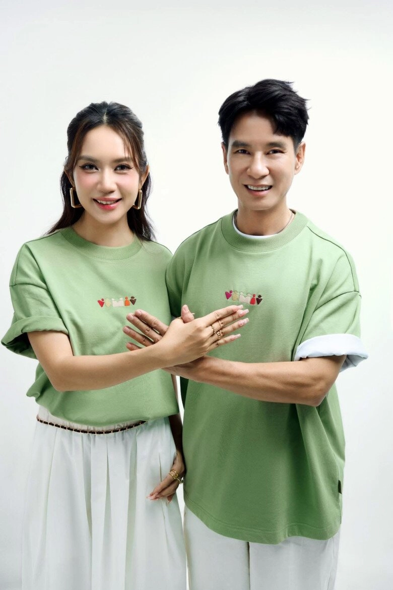 3 cô vợ sống trong biệt phủ triệu đô chỉ duy nhất một người ít sắm hàng hiệu mê đồ bình dân - 11