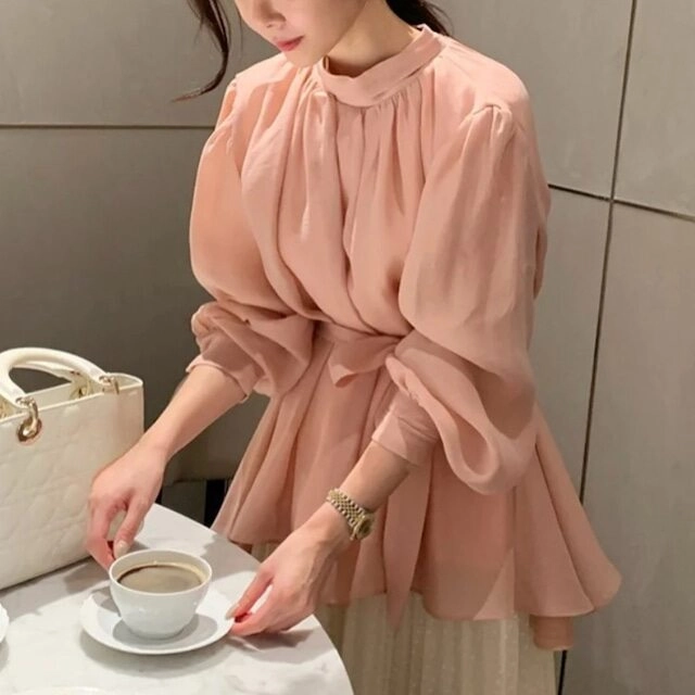 3 mẫu áo công sở chiếm sóng màn ảnh hàn chị em tham khảo để phối đồ vừa sang vừa xinh - 4