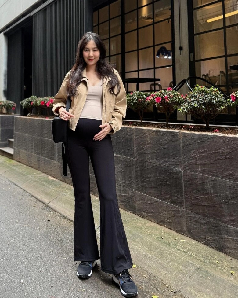 3 mẹ bầu sành điệu của vbiz người chuyển sang đồ rộng rãi người bụng vượt mặt vẫn mê khoe body - 8