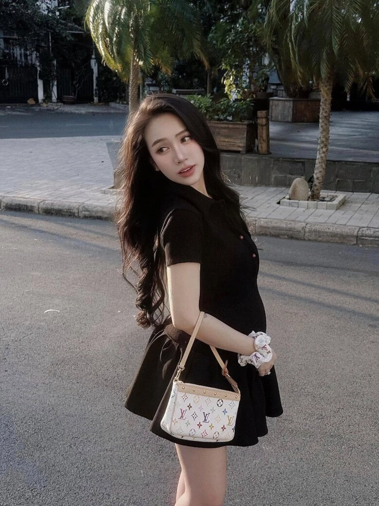 3 mẹ bầu sành điệu của vbiz người chuyển sang đồ rộng rãi người bụng vượt mặt vẫn mê khoe body - 13