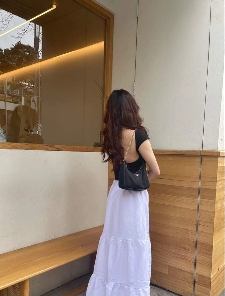 5 bí quyết mặc áo hở lưng hè này không phản cảm lại còn thời thượng bất ngờ - 10