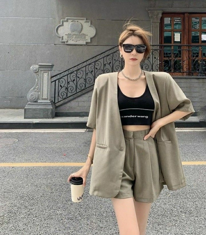 5 công thức giúp nàng công sở mặc đẹp chuẩn trend vẫn thanh lịch không lo nhàm chán vào mùa hè 2025 - 4