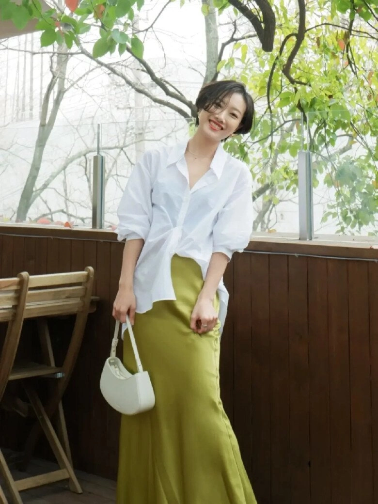 5 công thức kết hợp màu sắc sáng màu giúp phụ nữ 40 trẻ trung như đôi mươi - 10