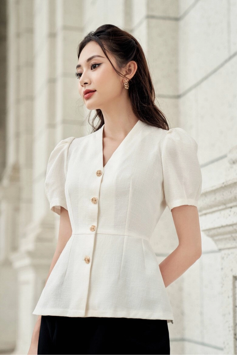 5 kiểu áo công sở cho nàng vòng 1 khiêm tốn vẫn có thể khoe vẻ gợi cảm một cách tinh tế - 10